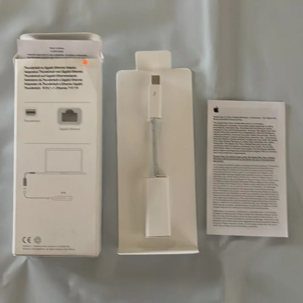 Apple Thunderbolt toGigabit Adapter